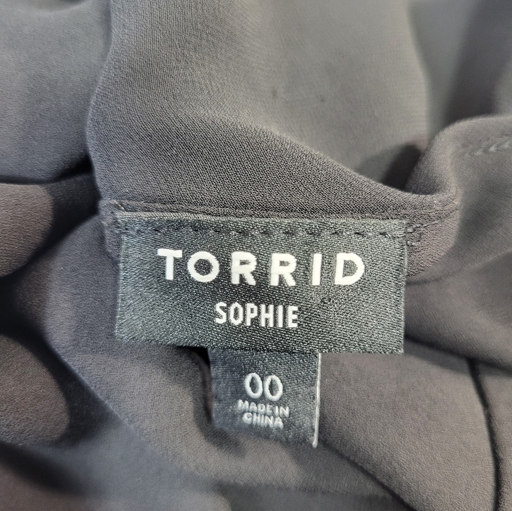 Torrid Sophie Black Sleeveless Blouse - Picture 5 of 9